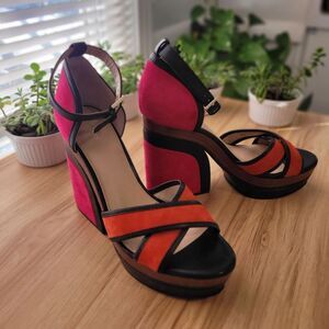 Botkier Paloma Platform Sandals, size 9 EUC!